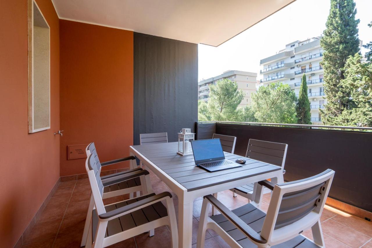 Boscoincitta Apt With Garage And Whirlpool Tub Бари Екстериор снимка