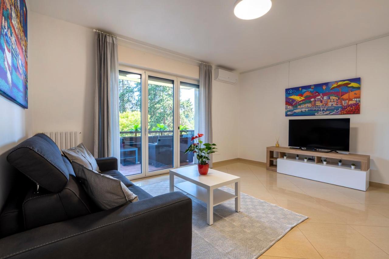 Boscoincitta Apt With Garage And Whirlpool Tub Бари Екстериор снимка