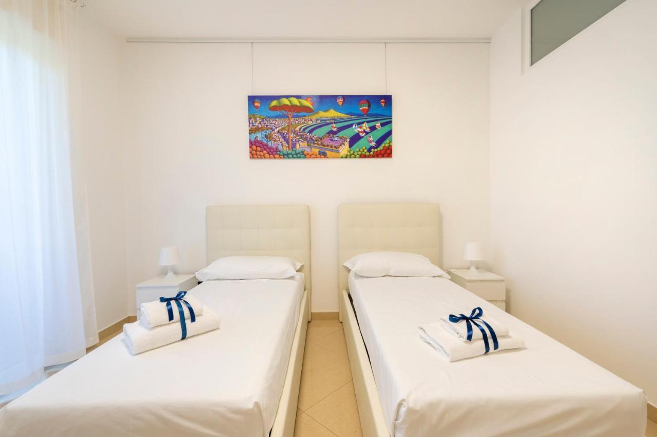 Boscoincitta Apt With Garage And Whirlpool Tub Бари Екстериор снимка