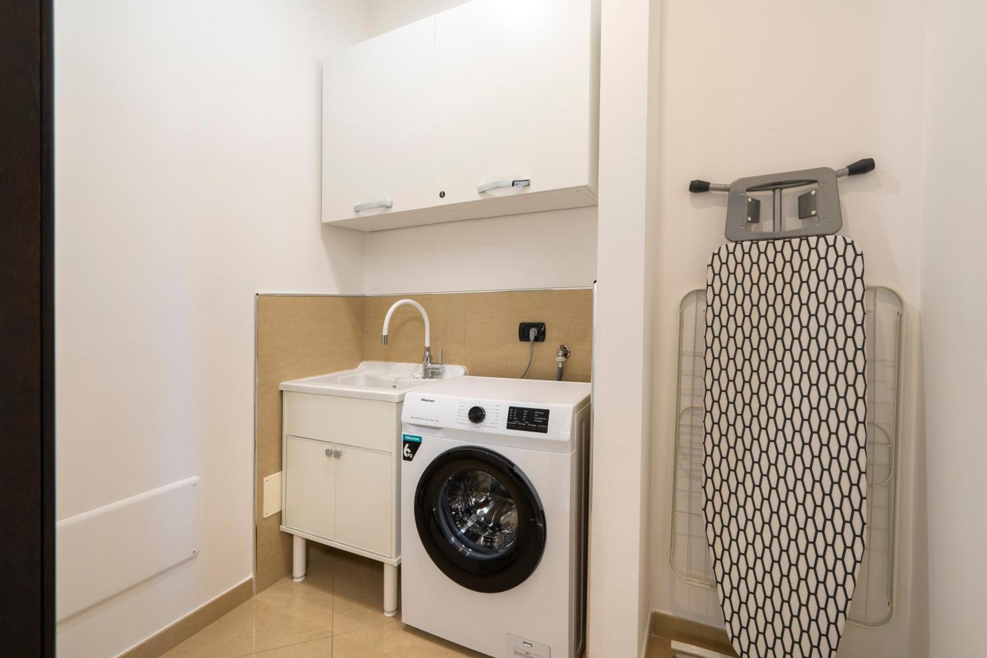 Boscoincitta Apt With Garage And Whirlpool Tub Бари Екстериор снимка