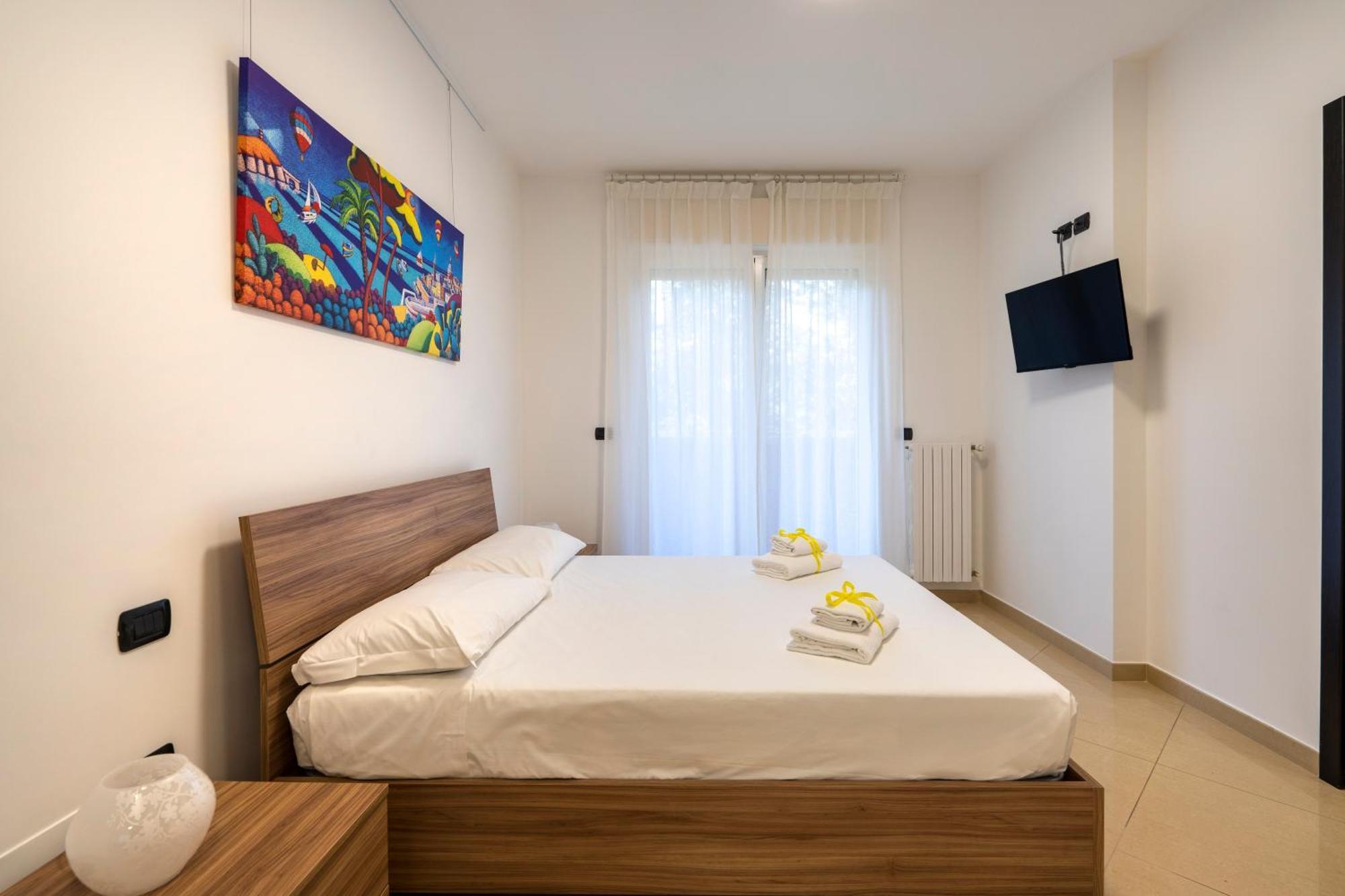 Boscoincitta Apt With Garage And Whirlpool Tub Бари Екстериор снимка